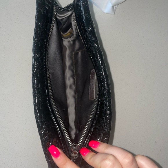 Chanel Shoulder Bag - Picture 10 of 16